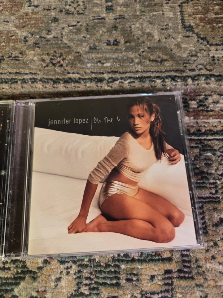 Дженнифер Лопес лот из 2 компакт-дисков - на 6 - ремиксы - Изображение 2 из 4