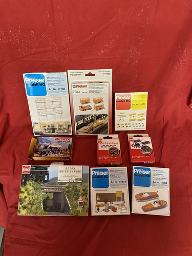 PREISER SC.1.87 17180+17120+31021+17177+17304+ BUSCH 1409+7788+7781+VOLLMER 5135 | Condition: Nuovo