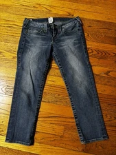 True Religion Jeans Made In USA  Relaxed Slim Light Wash Denim size 29