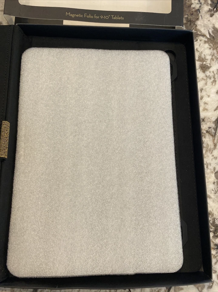Cynthia Rowley Magnetic Folio for 9-10 Inch Tablets~Black/Gold - Image 4 of 4