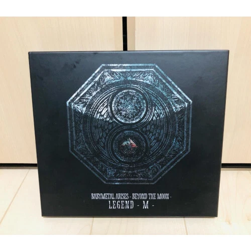 BABYMETAL ARISES BEYOND THE MOON LEGEND M THE ONE Limited Edition