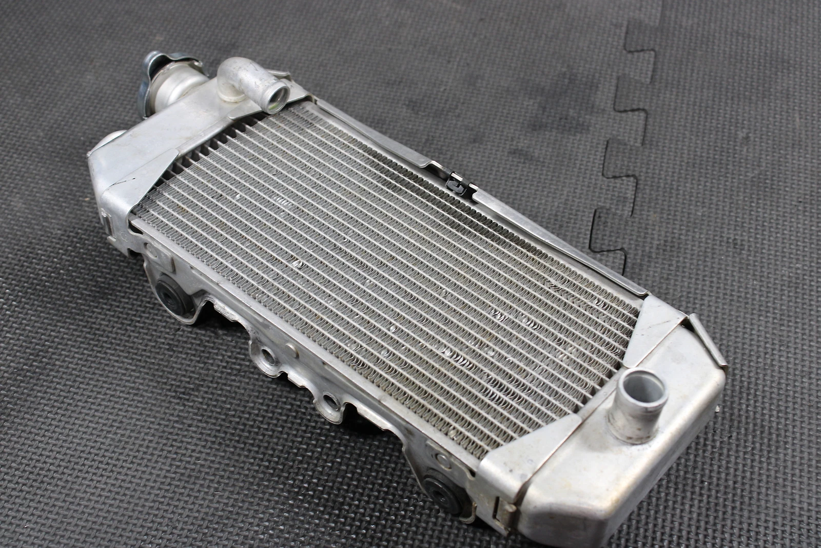 2009 Kawasaki KX250F OEM Engine Motor Cooling Cooler Radiator