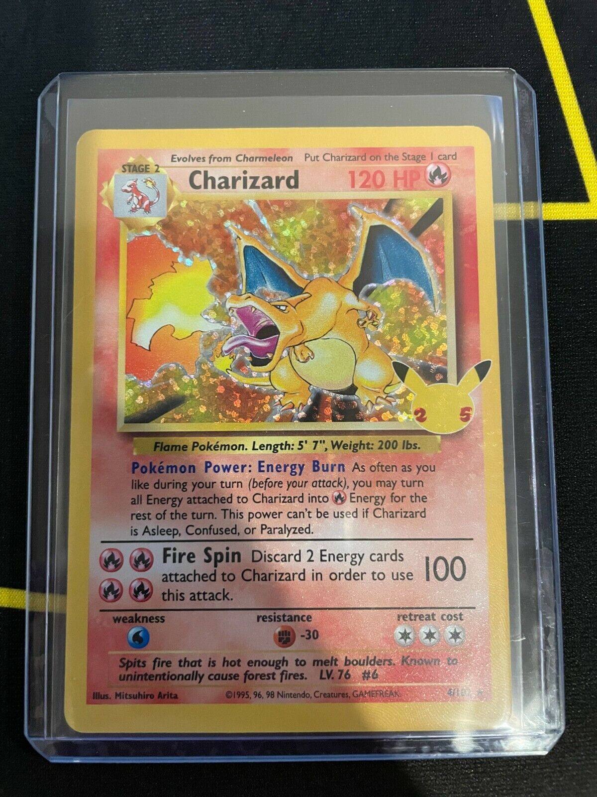 Pokémon 25th Anniversary Celebrations Zacian V + Zamazenta V + 2 Surprise  Cards!