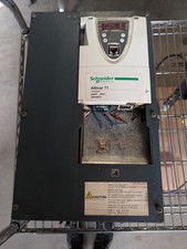 SCHNEIDER ELECTRIC ALTIVAR 71 ATV71HD22N4 22K...