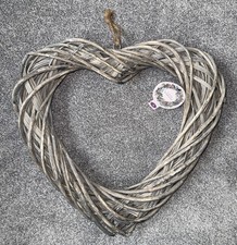 BNWT B&M LARGE HANGING WICKER HEART RRP £10 SOLD OUT