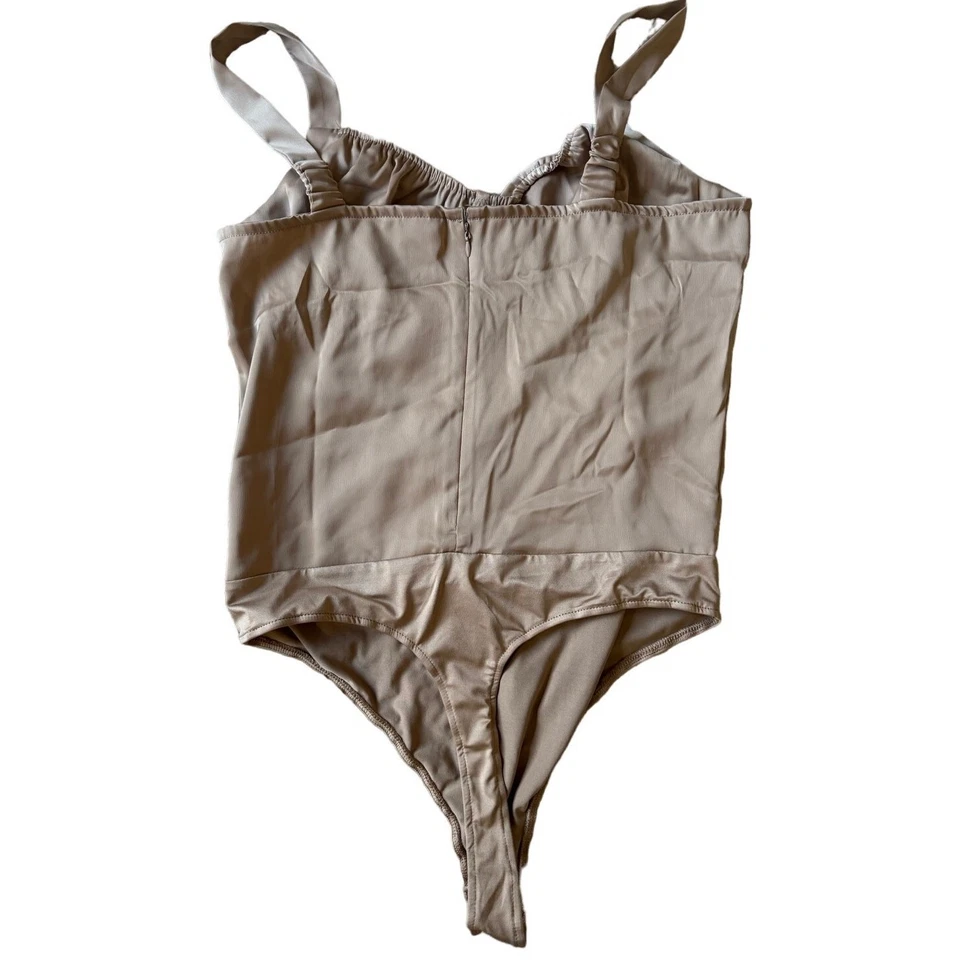 Nuevo con etiquetas Intempo | Body Bustier acanalado satinado tostado | Talla 12 Foto 4 de 4