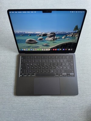 Apple MacBook Air M3 - 8GB RAM, 256GB SSD, QWERTZ - Mitternacht - Neuzustand