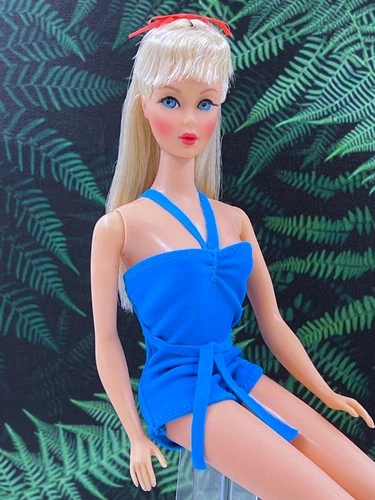 VINTAGE BARBIE DOLL Twist N Turn - SUN KISSED BLONDE - NEAR EXCELLENT - A BEAUTY