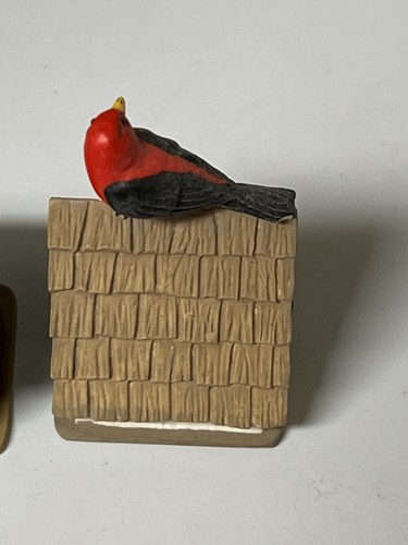Lenox Garden Birdhouse Miniatures Indigo Bunting Scarlet Tanager Humming Damaged - Picture 4 of 5