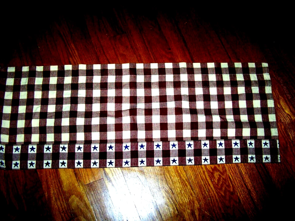 PARK DESIGNS GARNET RED & CREAM PATRIOTIC CHECK BLUE STARS VALANCE - PAIR - Image 2 of 2