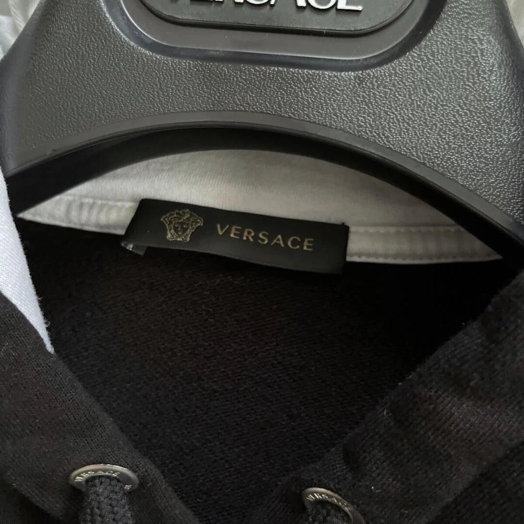 Felpa con cappuccio VERSACE pullover stampa logo nero cotone taglia M usata