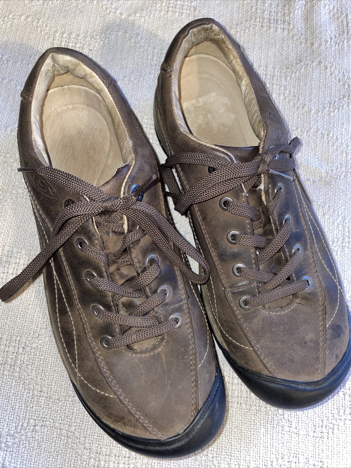 Scarpe casual da donna Keen taglia 10 medie in pelle marrone escursionismo comode stringate