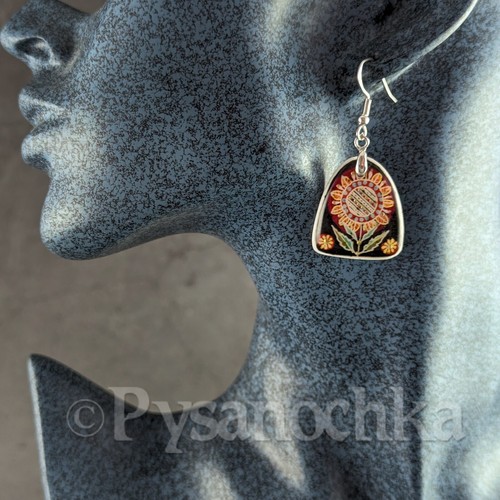 Pendientes Pysanka. Cáscara de avestruz. Huevo de Pascua estilo. Pysanky hecho a mano por Halyna - Imagen 2 de 6
