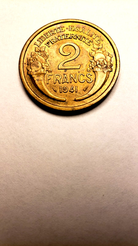 1941 France 2 Francs Bronze Coin- Very Fine Condition 256