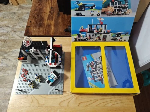 LEGO Police Command Base 6386 | Complete Set w/ Box (1986)