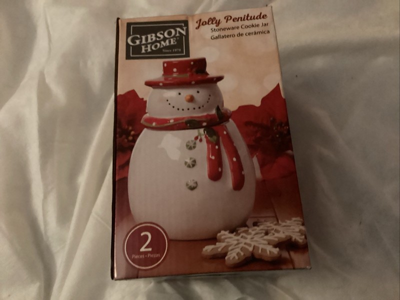 Gibson Home Jolly Penitude stoneware Cookie Jar with rubber stopper 7.5”