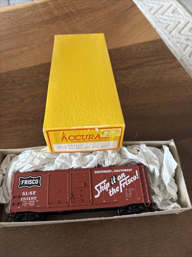 Accurail HO Frisco 40' Doble Puerta Caja Acero Coche Kit #153197 3016 | Zustand: New