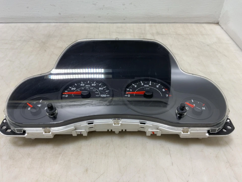 Jeep JK Wrangler 104 k millas velocímetro calibre grupo 05172267AC 2008 067464 Foto 2 de 4