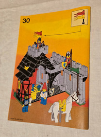 LEGO 10000 LEGEND: Guarded Inn (original 6067) - 100% w/box & manual
