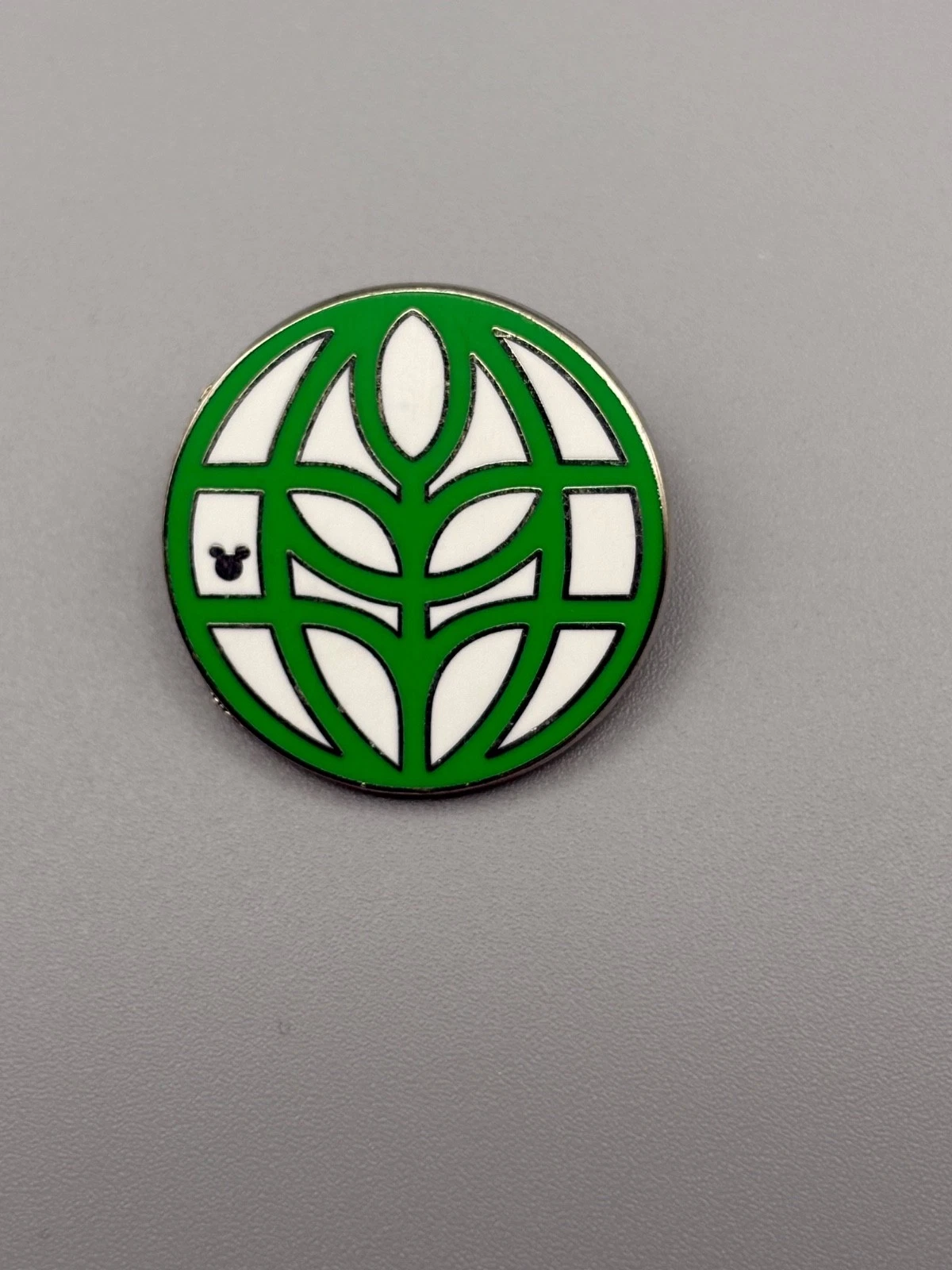 DISNEY TRADING PIN * EPCOT * LOGOS * THE LAND * HIDDEN MICKEY * 2015