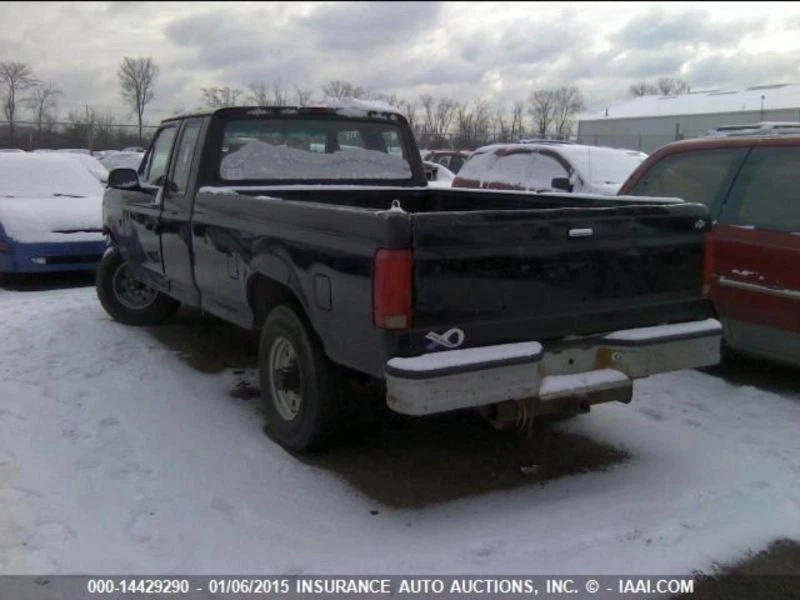 AC Compressor Fits 96 FORD E350 VAN 369695 - Image 2 of 4