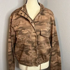 NWT Sanctuary Clothing Armstrong Crop Utility Jacket Size L Desert Storm Camo