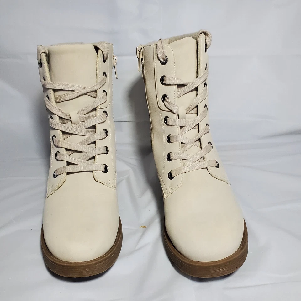 Fergie Boots Suede Pearl Size 7 - Image 3 of 4