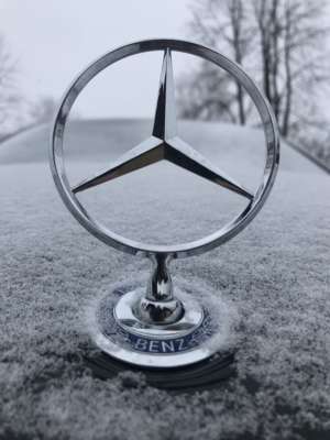 Front Hood Emblem Star for Mercedes-Benz E300 E320 E350 E420 E430 