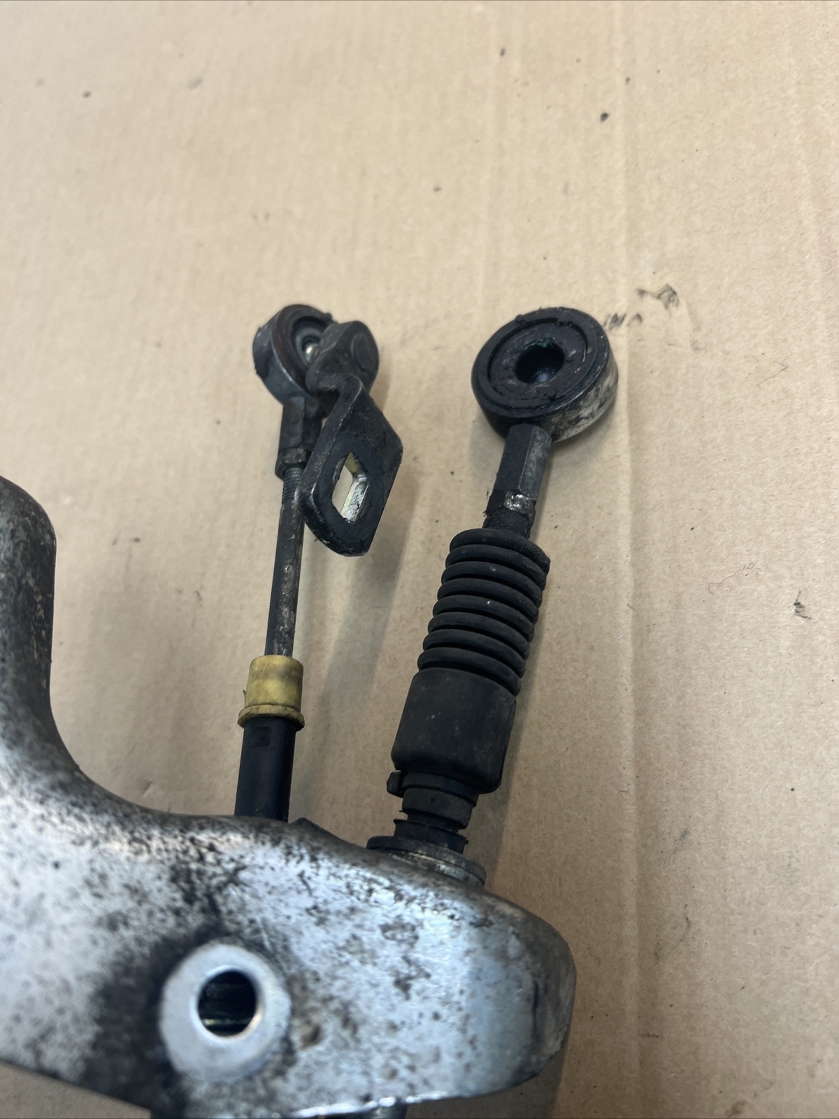 FIAT 500 GEAR SELECTOR CABLES LINKAGES 1.2 PETROL 5 SPEED MANUAL 2007