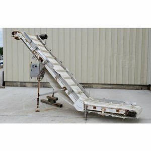 cleated conveyor