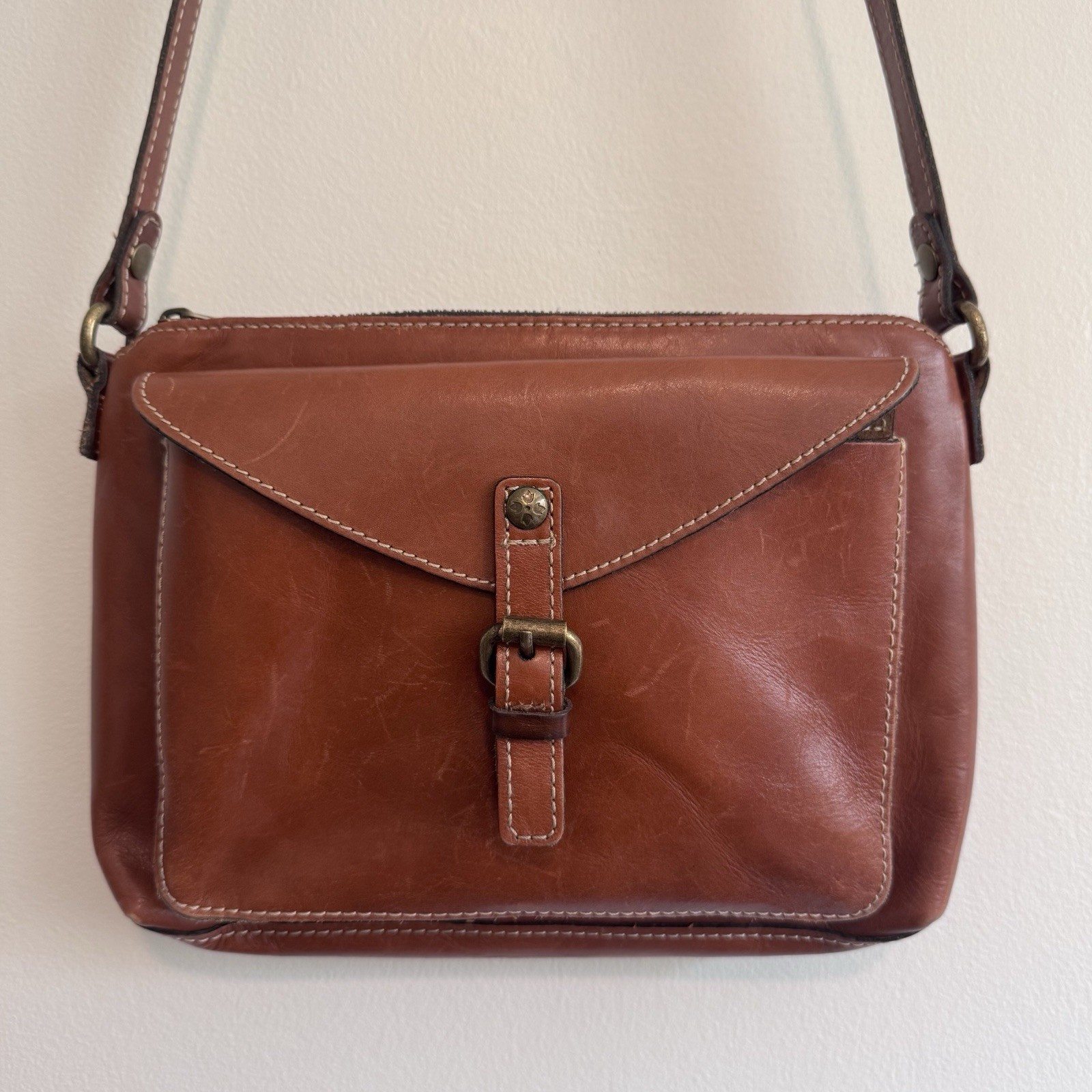 Patricia Nash Brown Leather Buckle Pocket Zipper Closure Crossbody Bag
