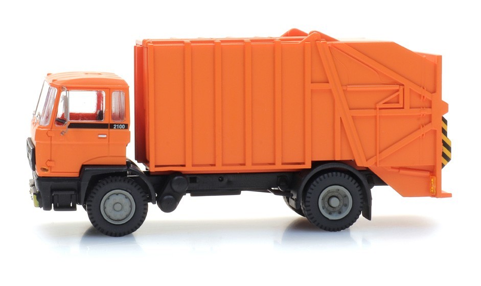 ARTITEC 487.052.13 DAF, Garbage Truck, Orange HO Scale 1:87