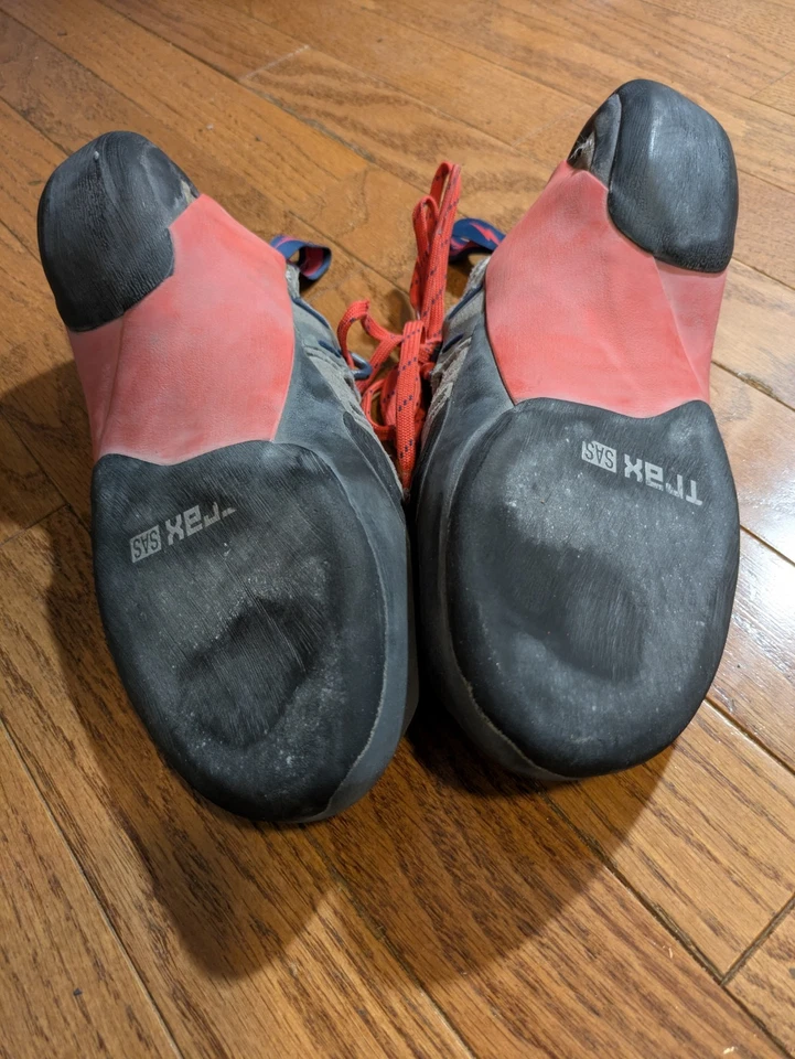 Evolve Oracle Climbing Shoes - Men's EU Size 44, US 10.5, good condition - Image 3 of 3