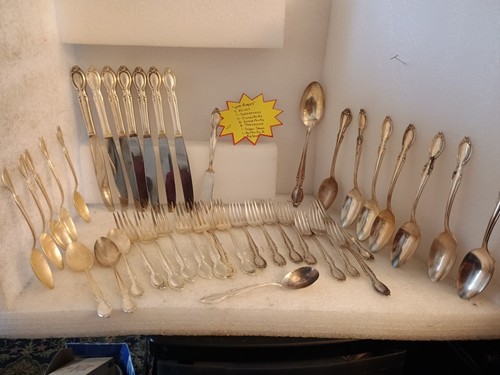 International Silver Wm Rogers PRECIOUS MIRROR, 1954, 40 pieces - Picture 1 of 6