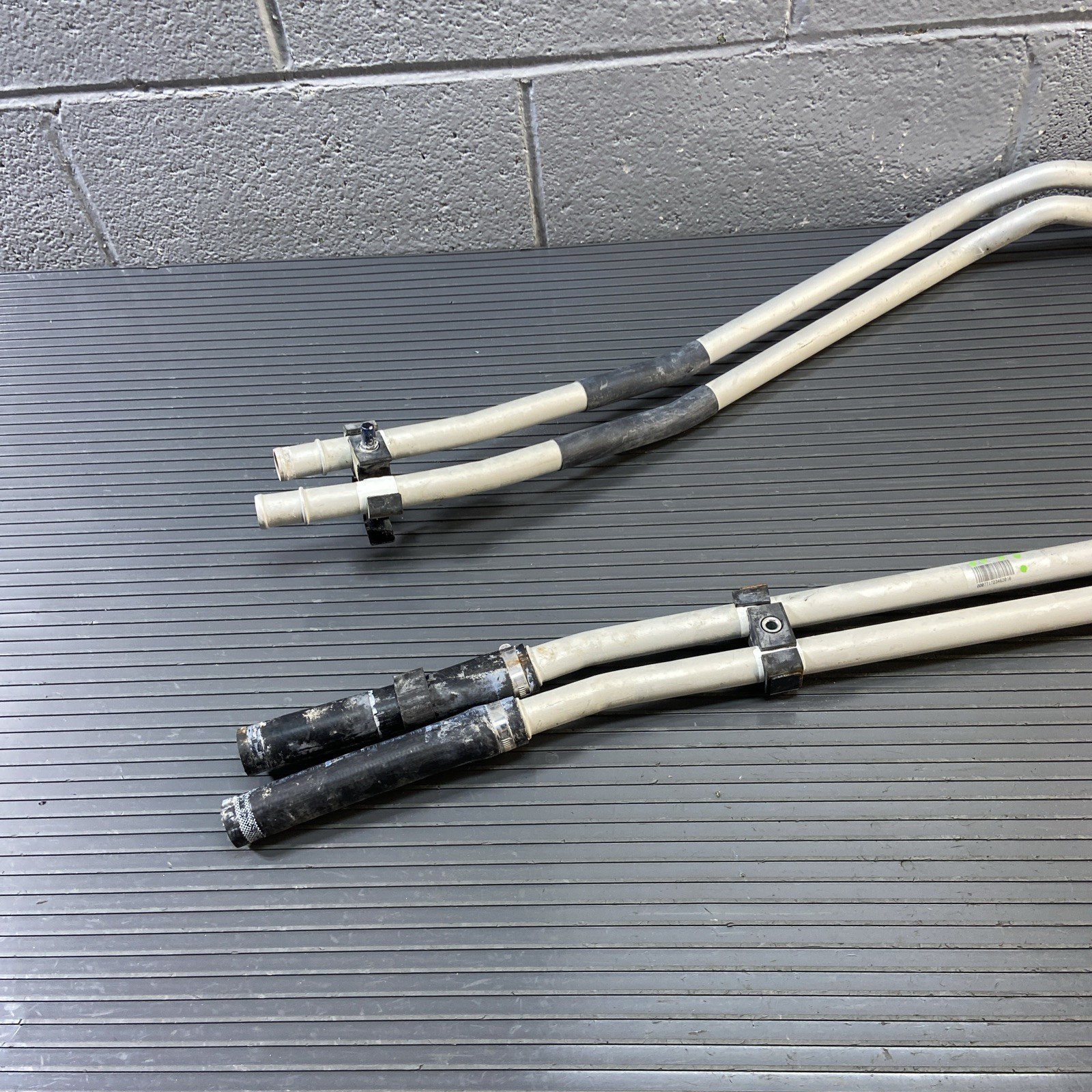 2018-2020 Ferrari Portofino F164 Coolant Water Return Pipe 10k Miles OEM