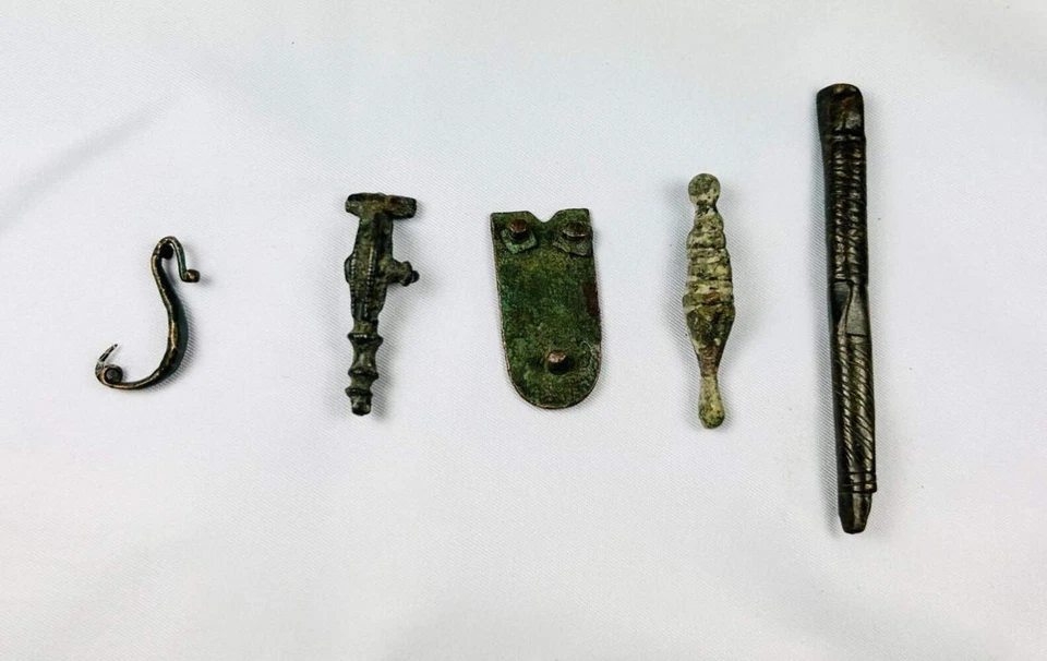 Ancient Roman Artifact Fragments | 1st - 12th Century AD - Image 2 of 4