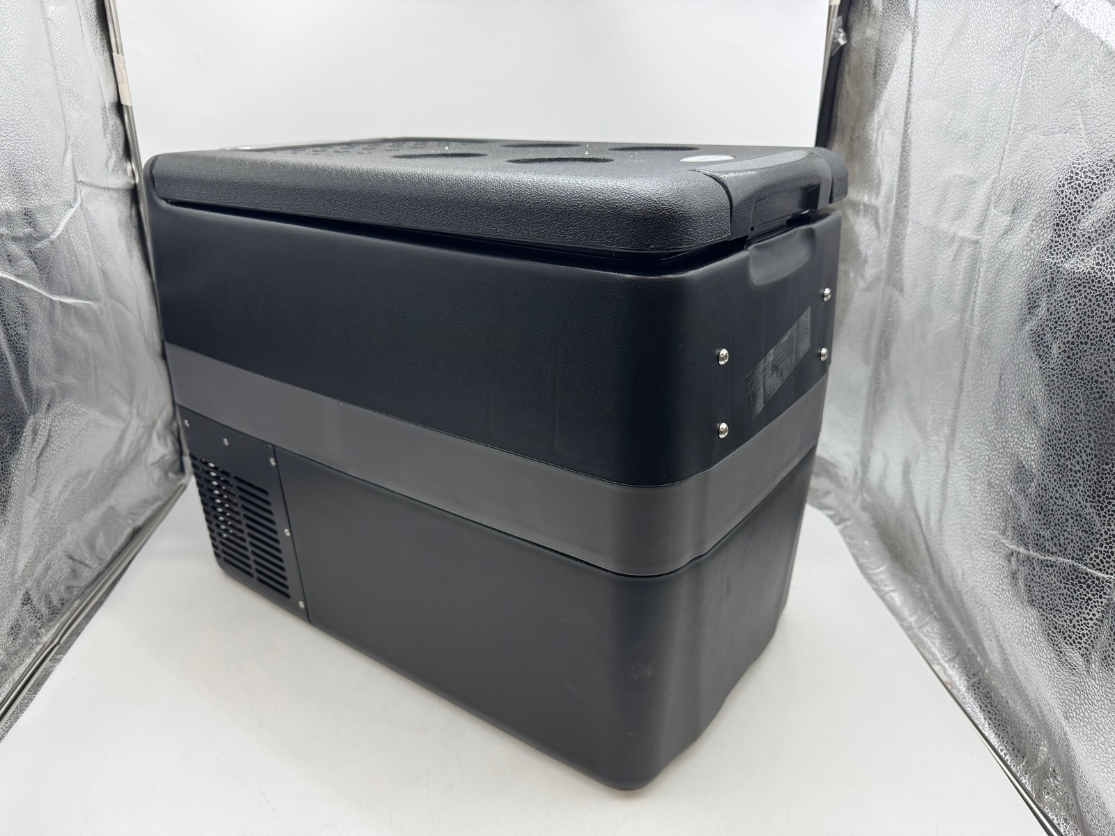 ПОРТАТИВНЫЙ ХОЛОДИЛЬНИК/ МОРОЗИЛЬНИК JOYTUTUS CR40 12 В/24 В ПОСТОЯННОГО ТОКА, 42 ЛИТРА (40 ЛИТРОВ) - ЧЕРНЫЙ