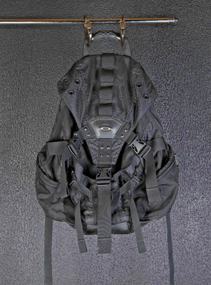 ちゃー　Oakley icon tactical backpack y2k Oakley Icon v1.0 Backpack Black Y2K Heavy Duty Tactical Bag EUC | eBay