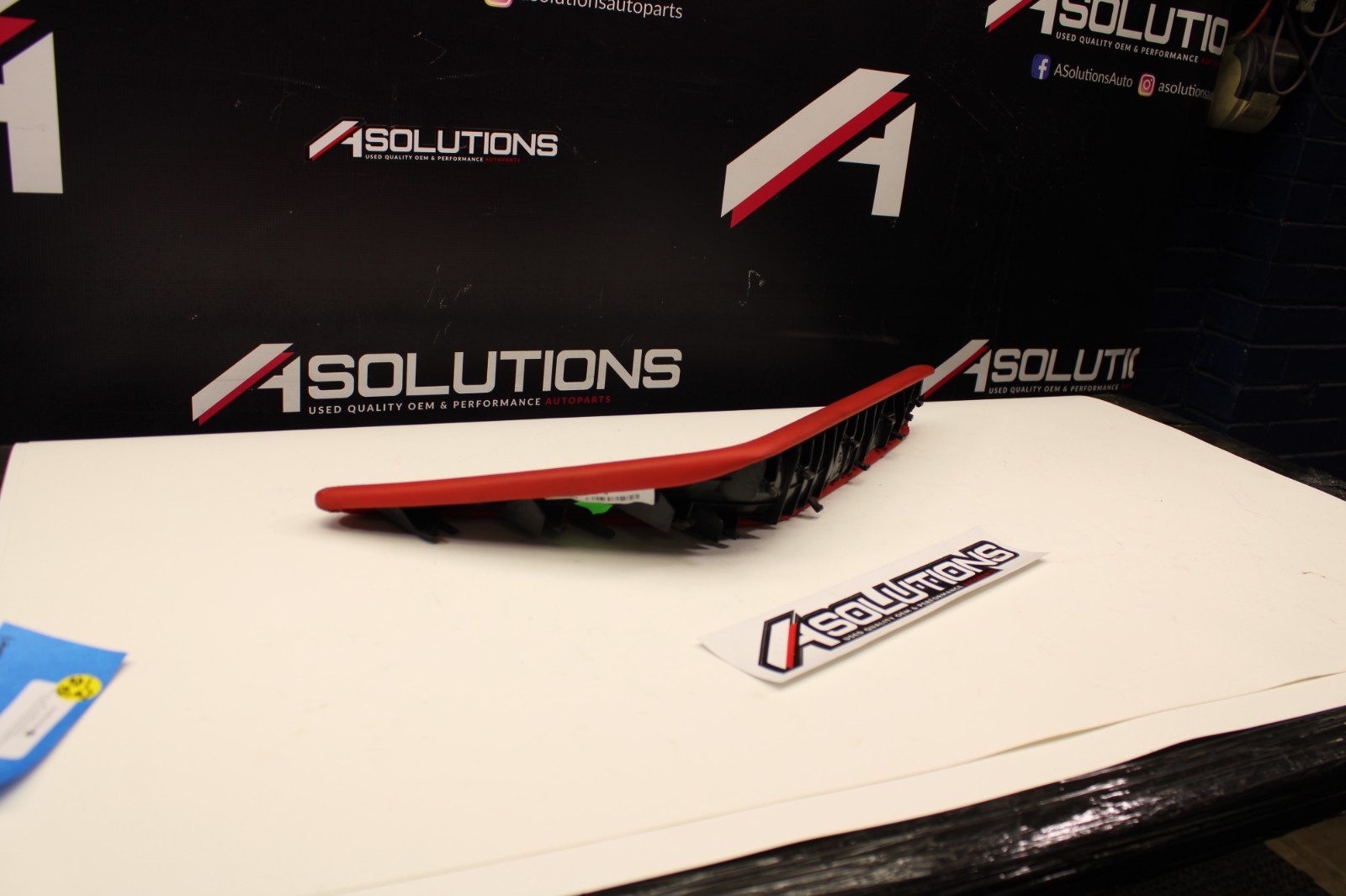Lamborghini Huracan LH Front Door Insert Trim Panel Arm Rest Red 4T0867165B HN7