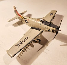 Hobby Master Metal Douglas A-1H Skyraider 1:72 Air Power Series #HA2901 with box