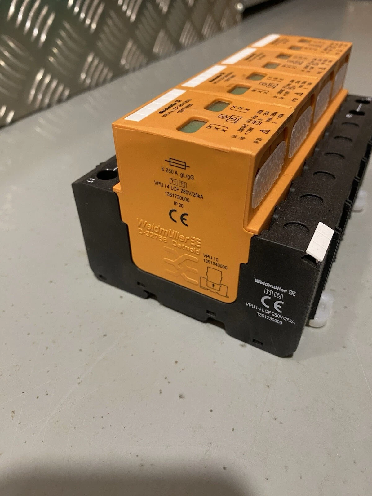 Weidmuller Surge Voltage Arrester Unit 1351730000 Brand New In Box 5