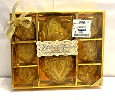 LAVA Brand 8 Heart Shaped Floating Holiday Romance Candles NIB Please Read