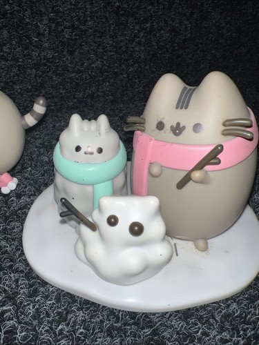 Lote De Vinilos Usados Pusheen, Marinero, Patín, Escena De Nieve y Mini - Imagen 13 de 15