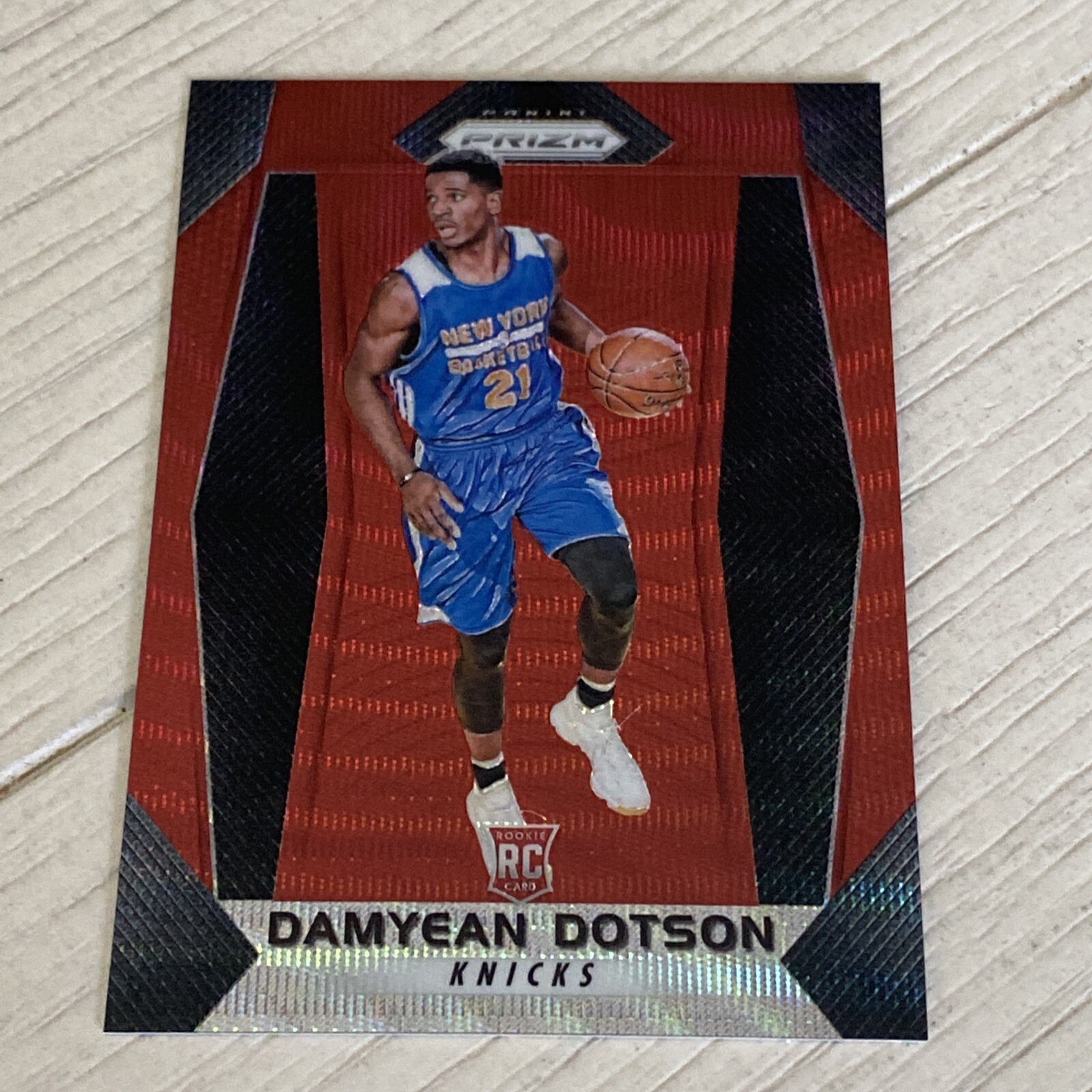 2017-18 Panini Prizm Damyean Dotson Ruby Wave Prizm RC #272 KNICKS