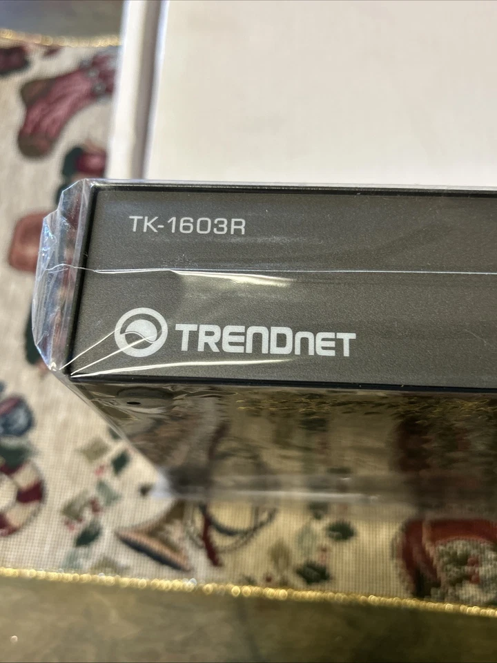 TRENDnet TK TK-1603R 16 Port Rack Mountable KVM USB switch Open Box - Image 4 of 4