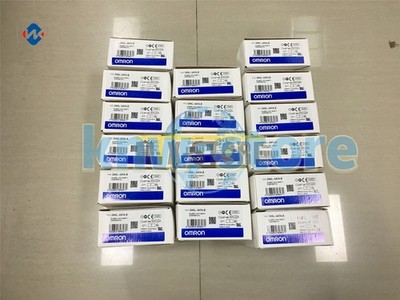 1QTY    Brand New Guard Lock Safety-Door Switch D4NL-4AFA-B *la