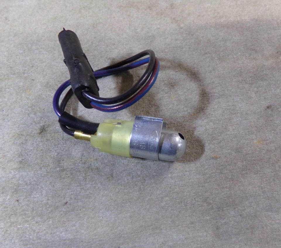 Conjunto de luces de bandeja de ceniza, Ford Galaxie 1971, LTD, Country Squire, nuevo de stock Foto 3 de 4