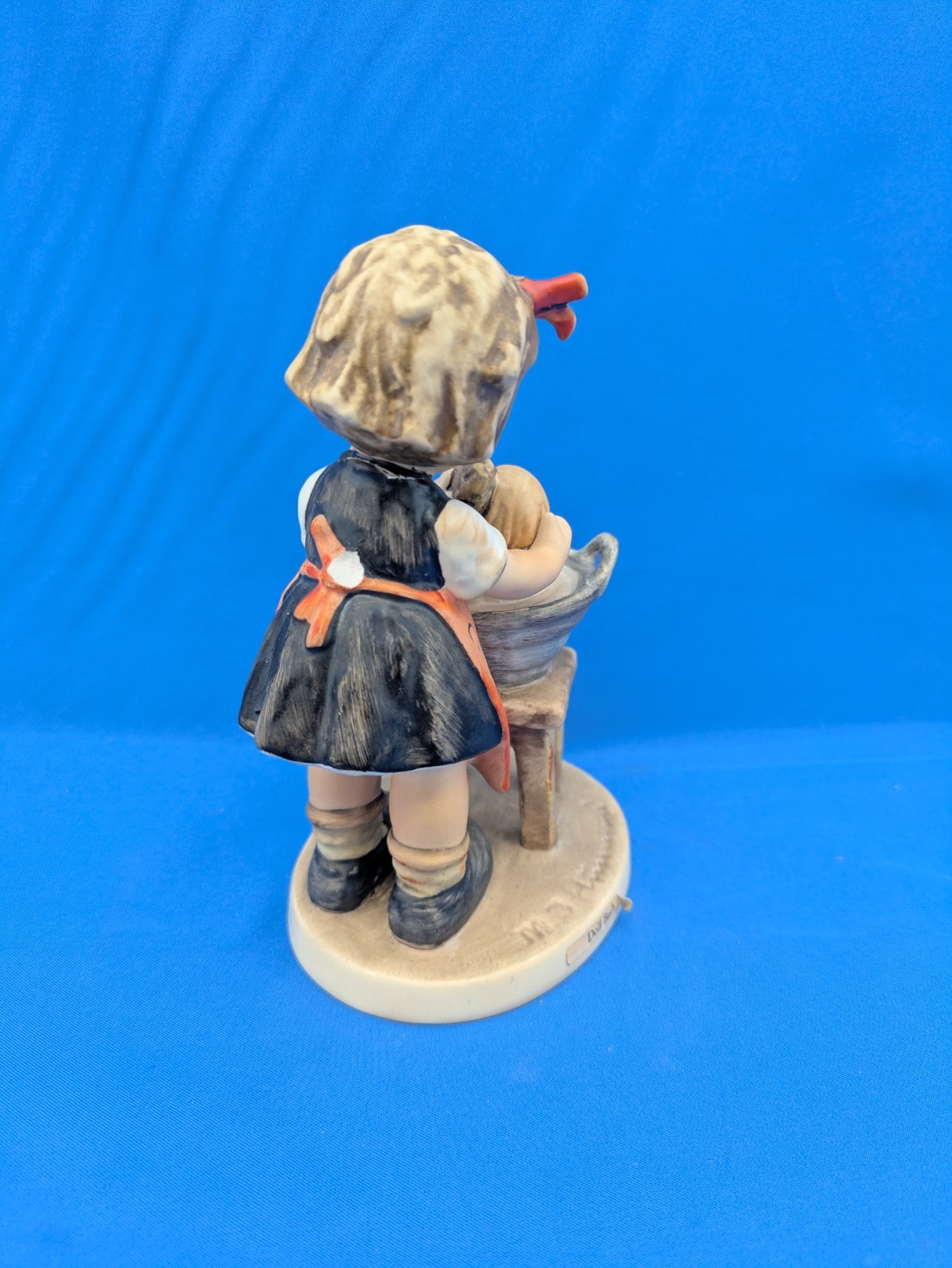 Vintage W. Goebel Hummel Doll Bath Apron Girl Figurine 319 Western ...