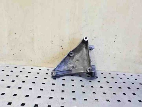 AUDI A6 Avant 4B5, C5 Klimakompressorhalterung 059260885F 2.5 Diesel 26214481