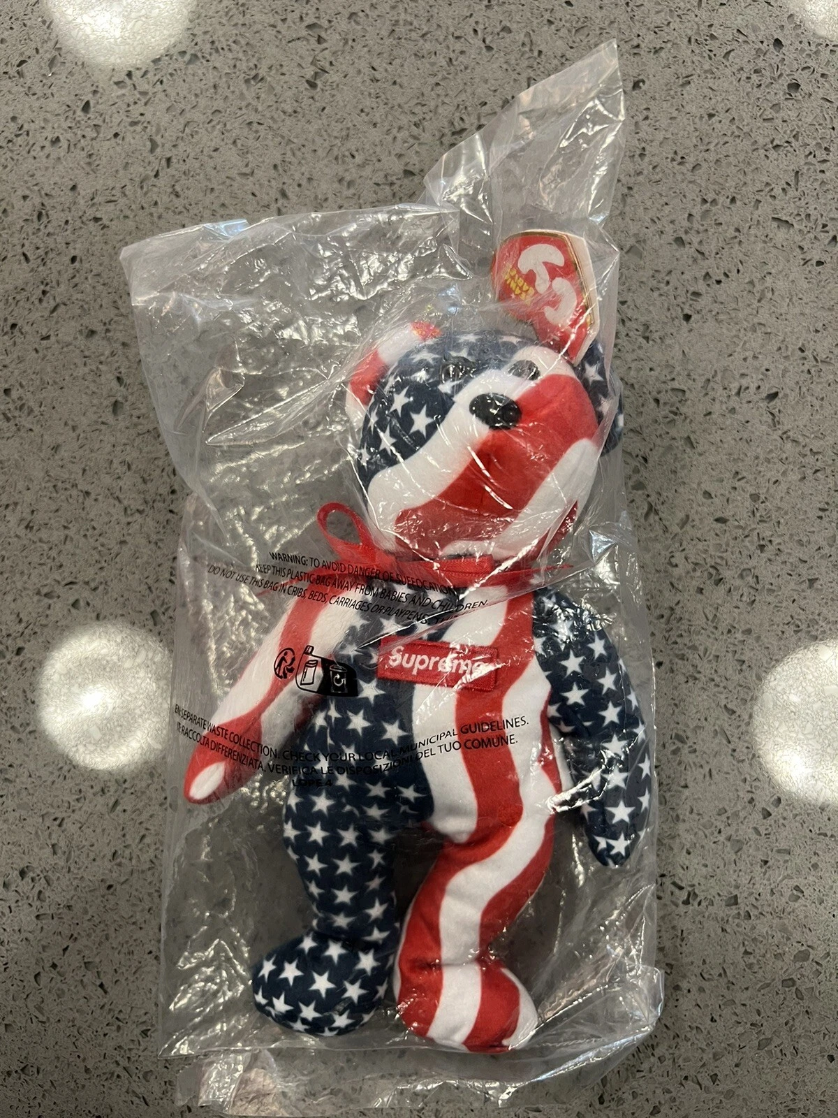 Supreme Ty FW22 USA Flag Beanie Baby   Multicolore